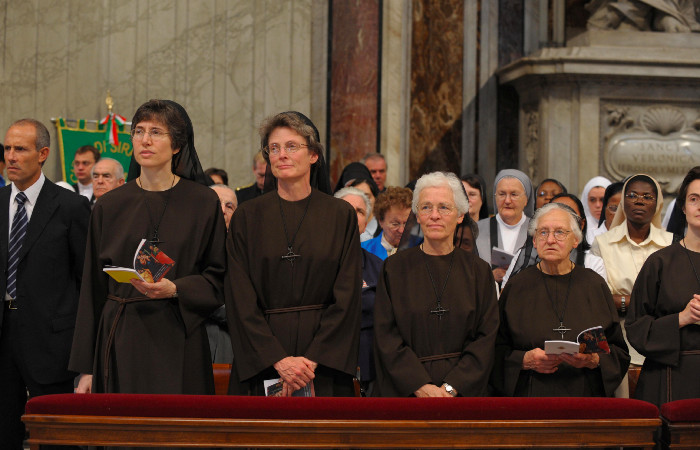 El papa francisco nombra a mujeres en el comité asesor de los obispos